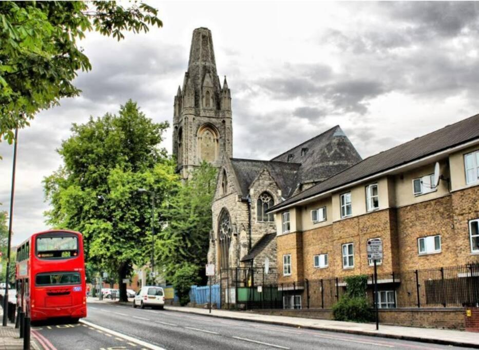 Functional Budget Stay With Wi-Fi And Laundry Facilities Near Tube Station Londres Extérieur photo